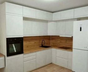 Модульная кухня Бруклин 2.4 x 2 м (Бетон белый) в Краснодаре - krasnodar.katalogmebeli.com | фото 15